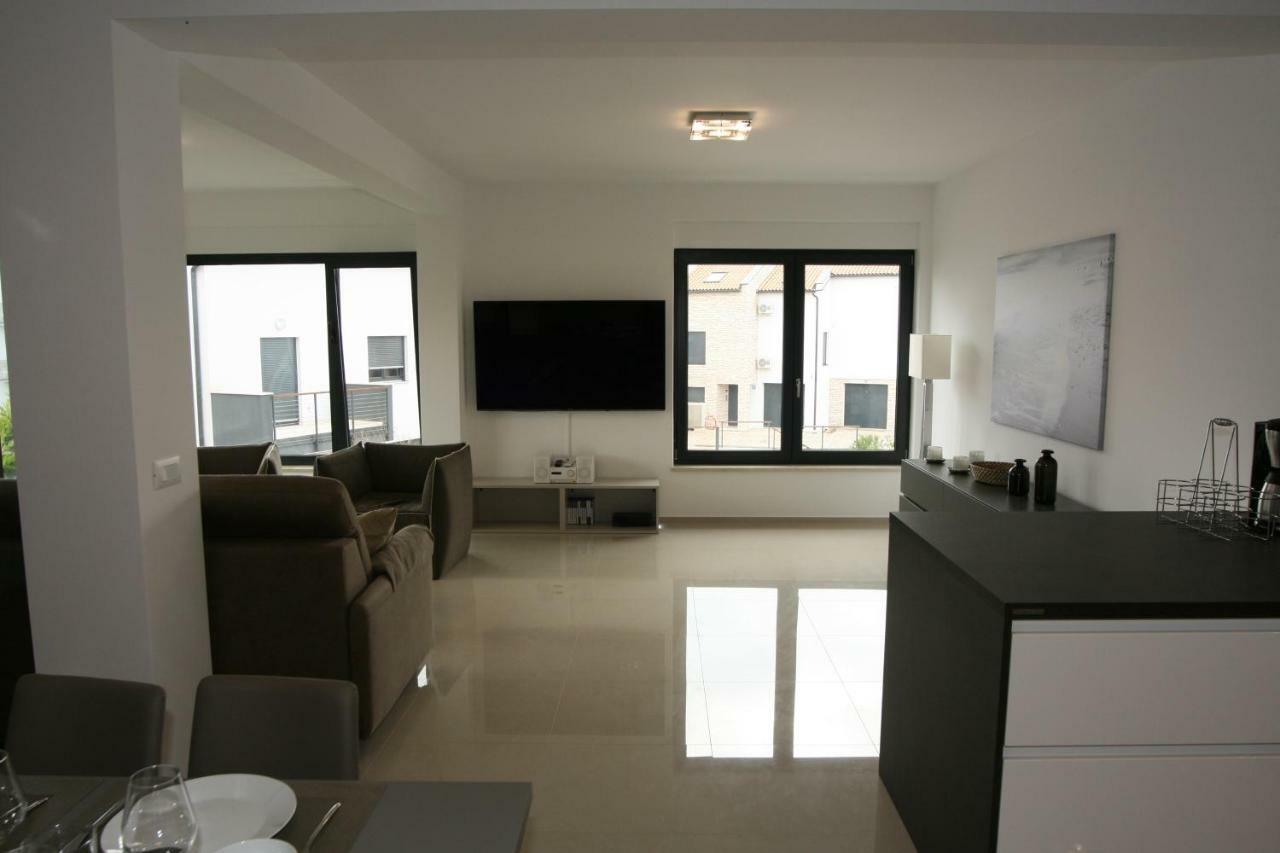 Penthouse No6 Apartman Medulin Kültér fotó